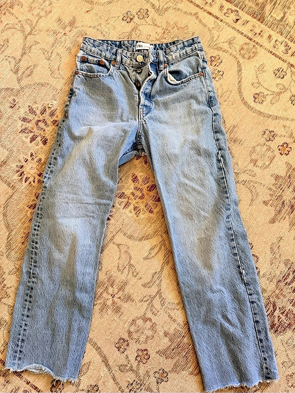 Zara Straight Leg Jeans women’s